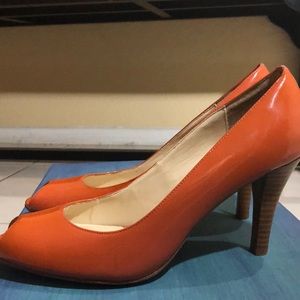 Oscar de la Renta coral peep toe heels